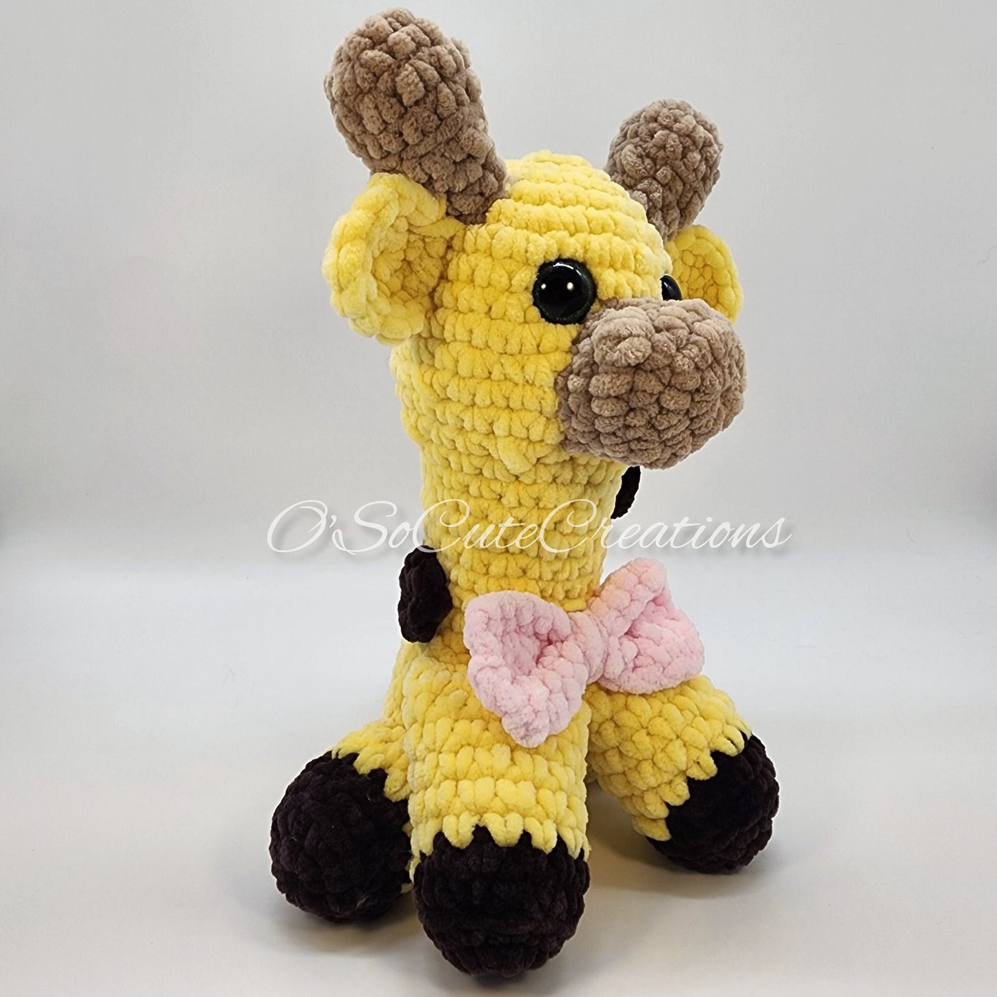 Crochet Giraffe Plushie with Pink Bow