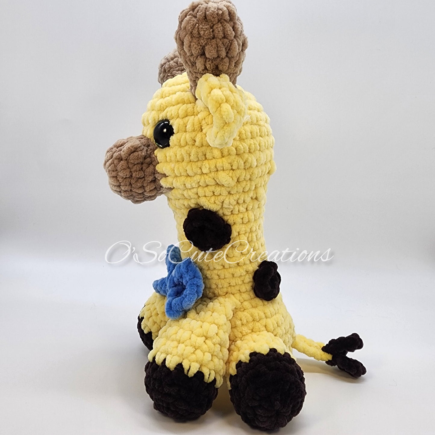 Crochet Giraffe Plushie with Blue Bow